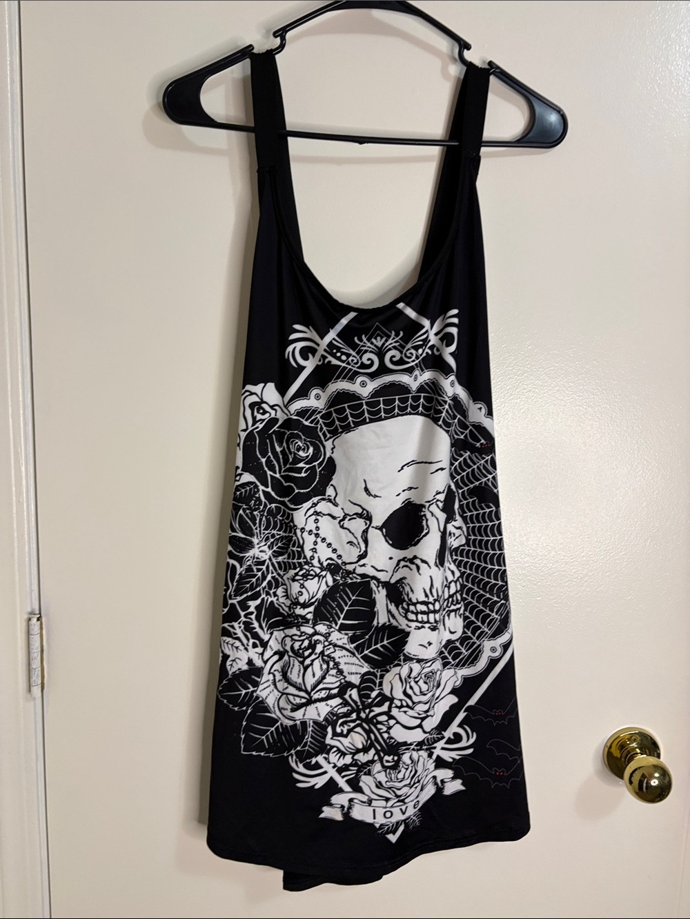 Rosegal Black Tank with White Skull & Rose Graphic